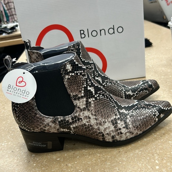 Blondo Ankle Boots NWT Waterproof Snake Print Pattern Leather Emelia Booties - Picture 6 of 8